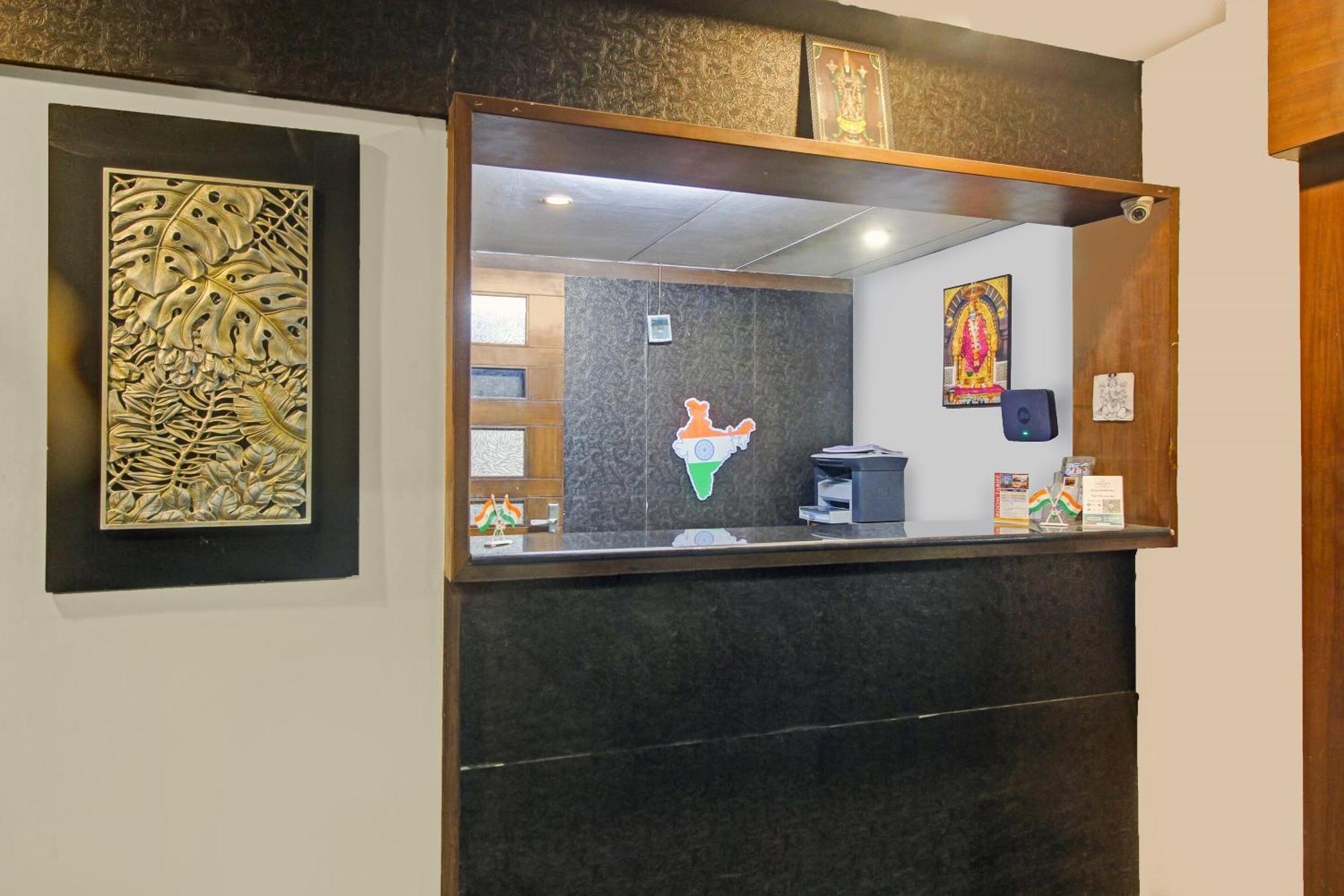 Collection O 82357 Hotel Surabhi Pride Trimulgherry Exteriér fotografie